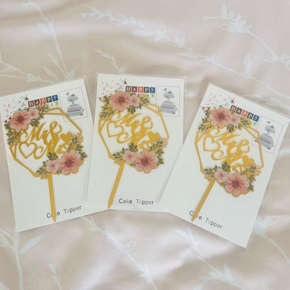 Wedding Cake Topper Mr & Mrs Gold Floral Cake Decor - Picture 3 of 4